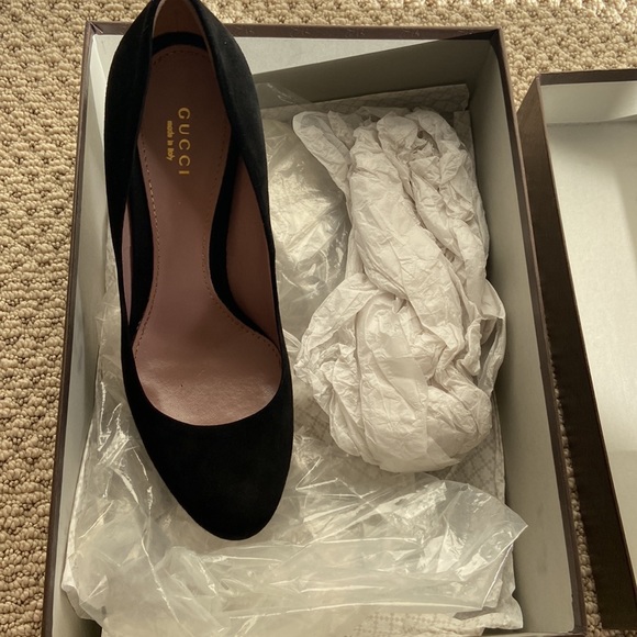 Black suede Gucci platform pump size 38 made in Italy - Picture 14 of 14